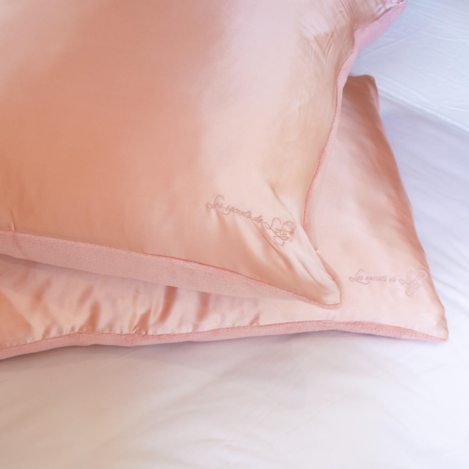 Kiss Pillow Rose Gold - Taie d'oreiller double face anti-frisottis et déshydratation