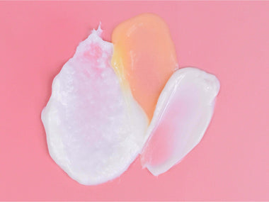 Leave-in, gelée, lait capillaire : comment appliquer vos produits coiffants