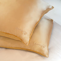 Kiss Pillow Caramel - Taie d'oreiller double face anti-frisottis et déshydratation