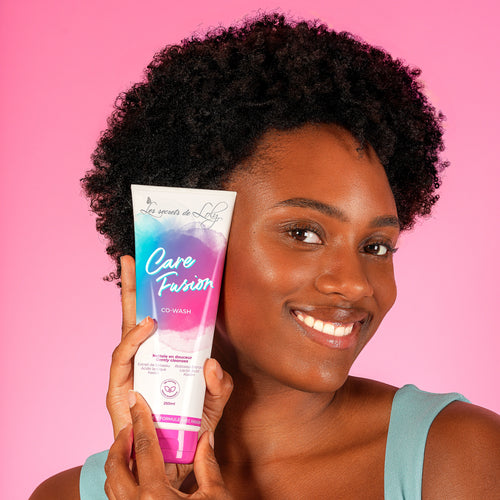 ly_shampooing-care-fusion-pdp-modele-produit-crepus-les-secrets-de-loly_1759499033.jpg