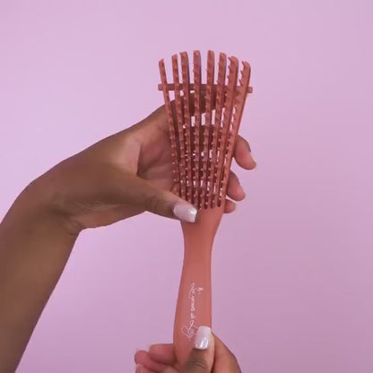 Magic Brush - Softly detangles in your shower